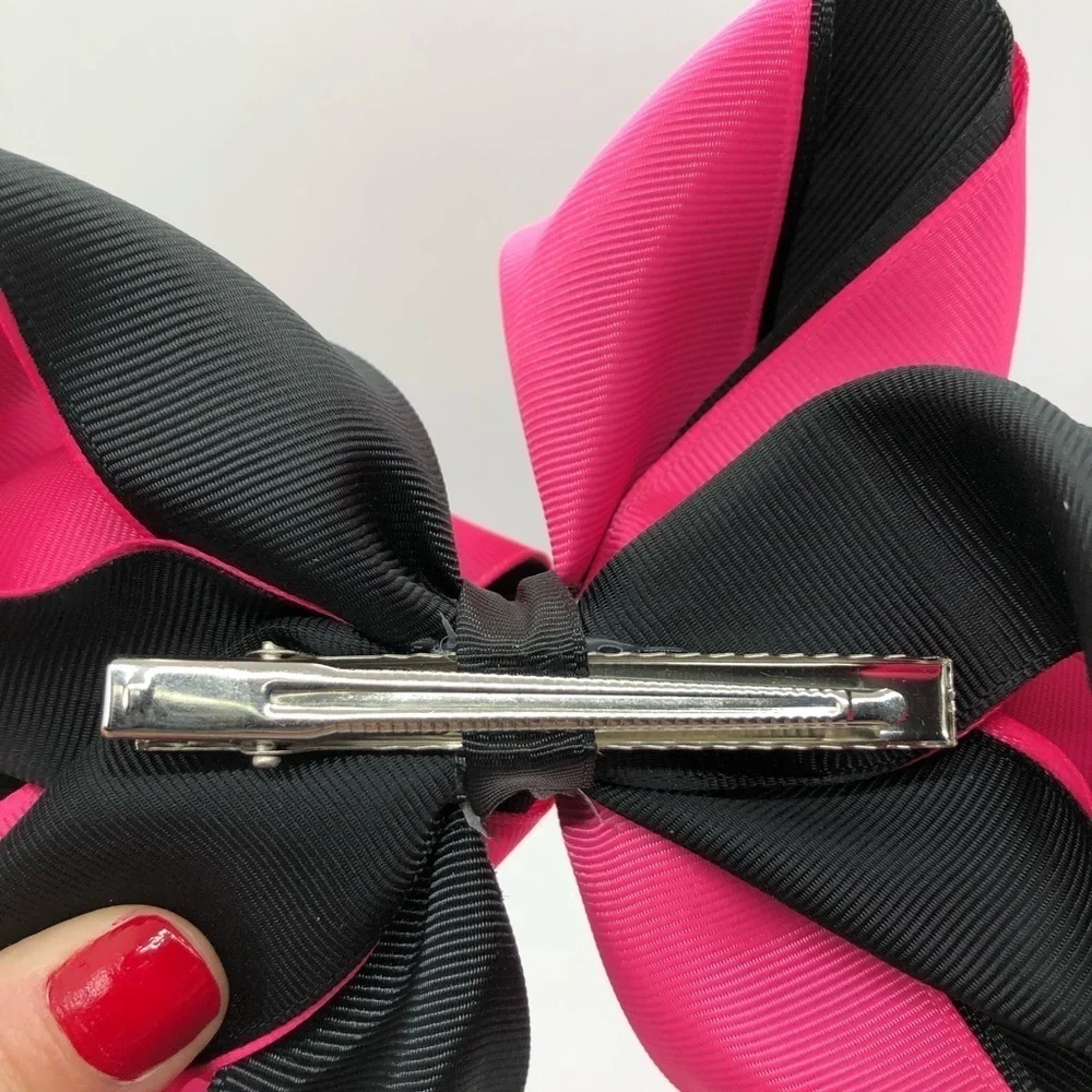 Gaby’s Black and Pink Oversized Bow
